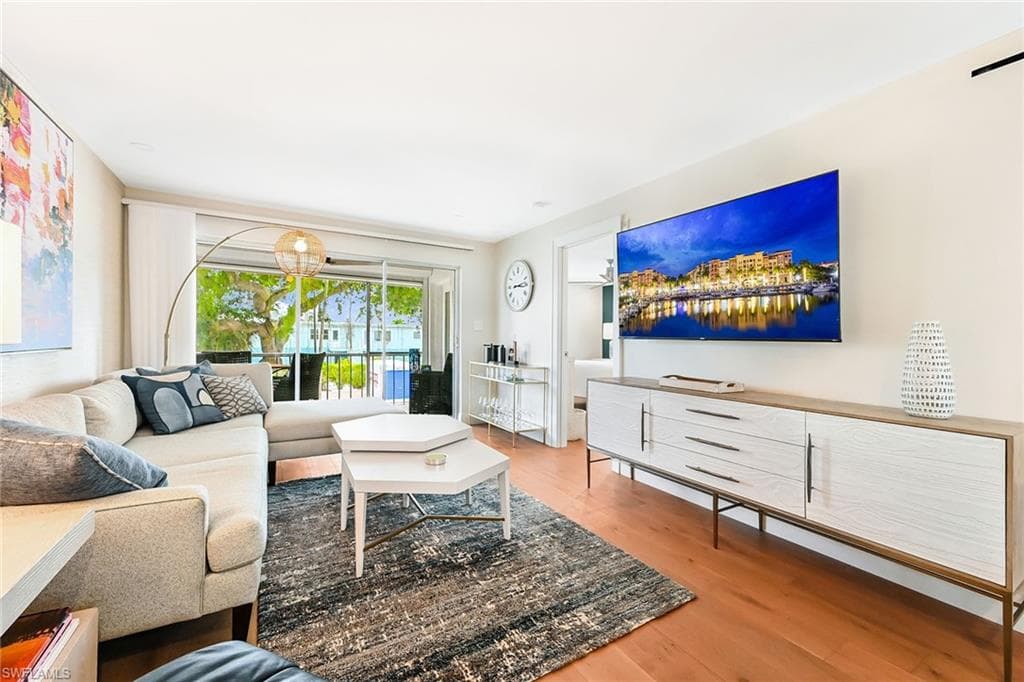 250 7th AVE S 207 NAPLES, FL 34102