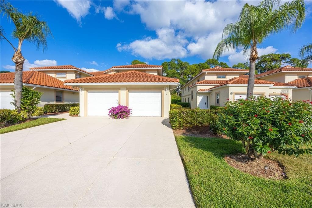 640 Luisa LN 804-4 NAPLES, FL 34104
