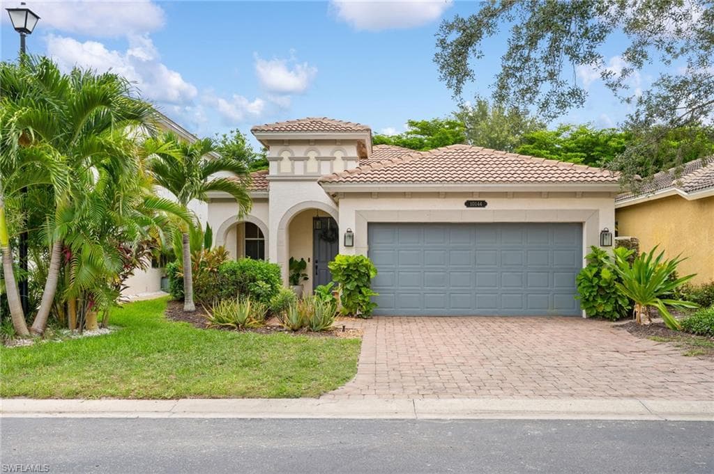 10144 N Silver Palm DR ESTERO, FL 33928