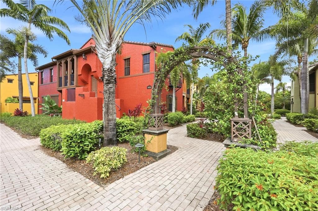 9126 Chula Vista ST 12303 NAPLES, FL 34113