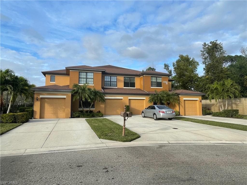 3702 Pino Vista WAY 3 ESTERO, FL 33928