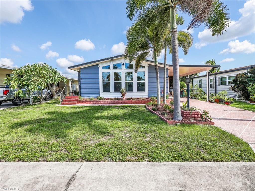 58 Oceans BLVD 58 NAPLES, FL 34104