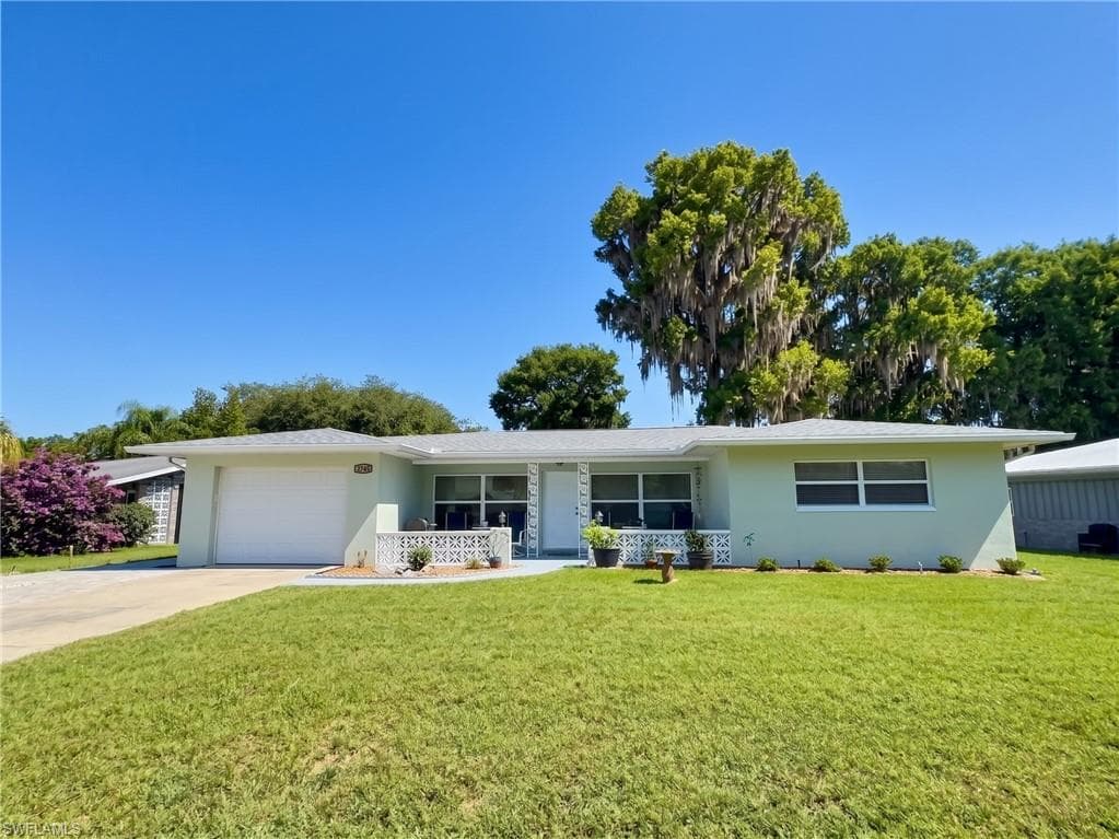 1745 Paradise PT INVERNESS, FL 34450