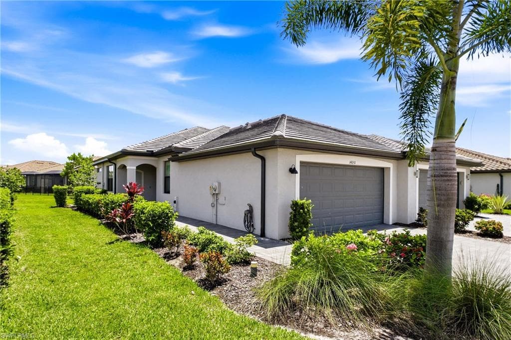 14050 Pine Lodge LN FORT MYERS, FL 33913