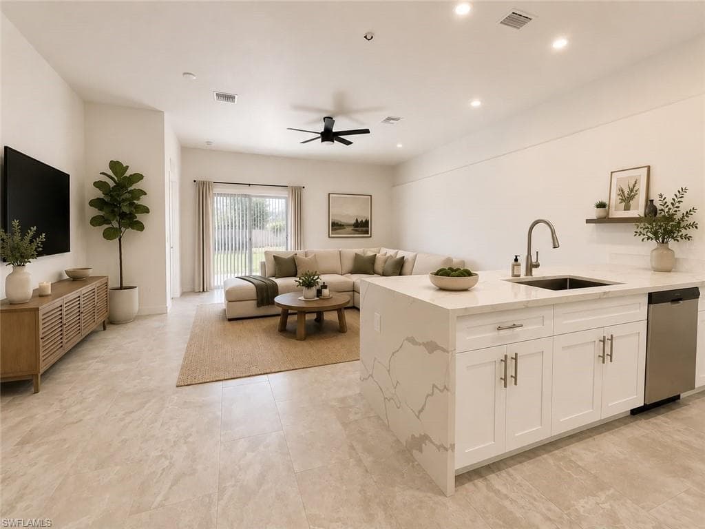 4622 SW 7th PL CAPE CORAL, FL 33914
