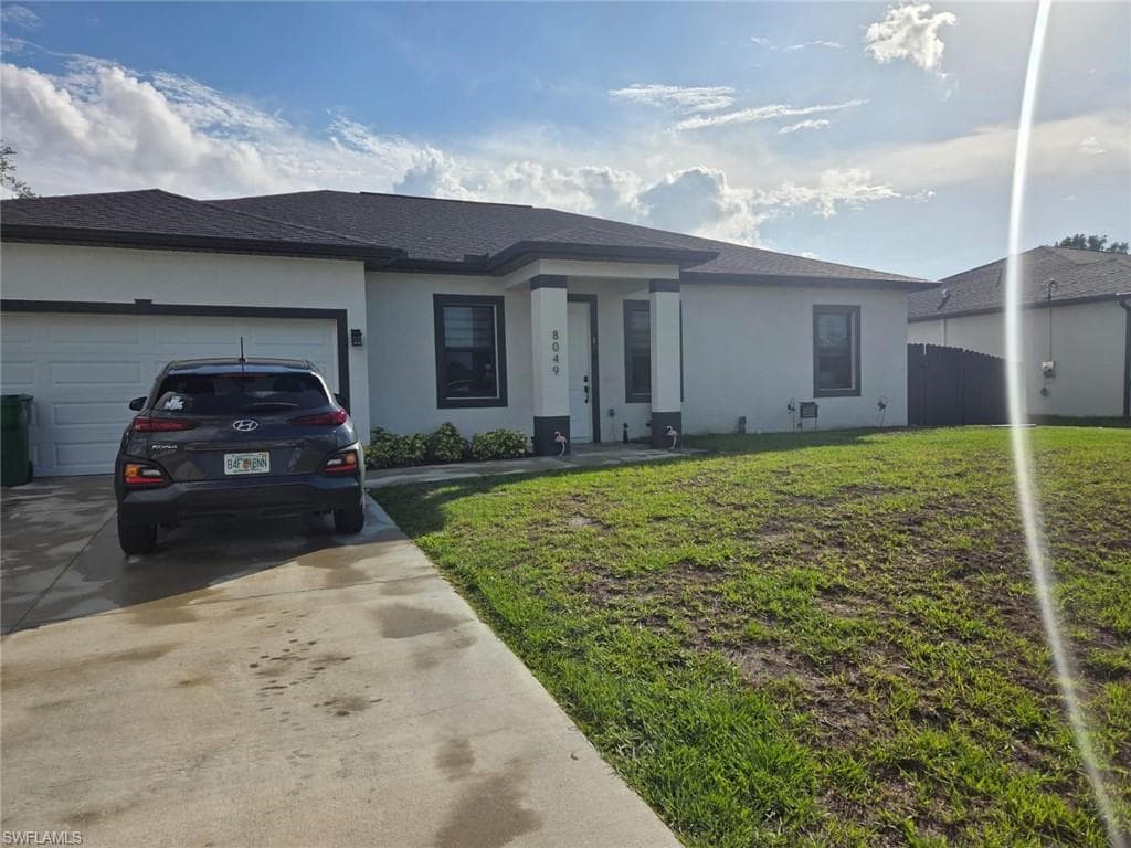 8049 Memory CIR LABELLE, FL 33935