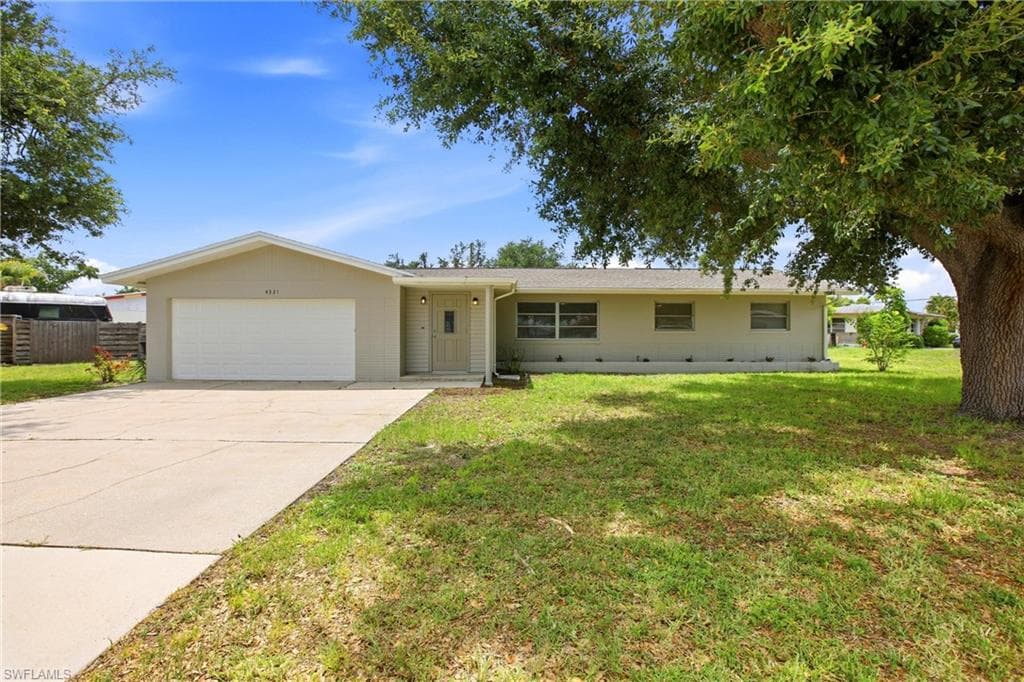 4331 Tufts AVE FORT MYERS, FL 33901