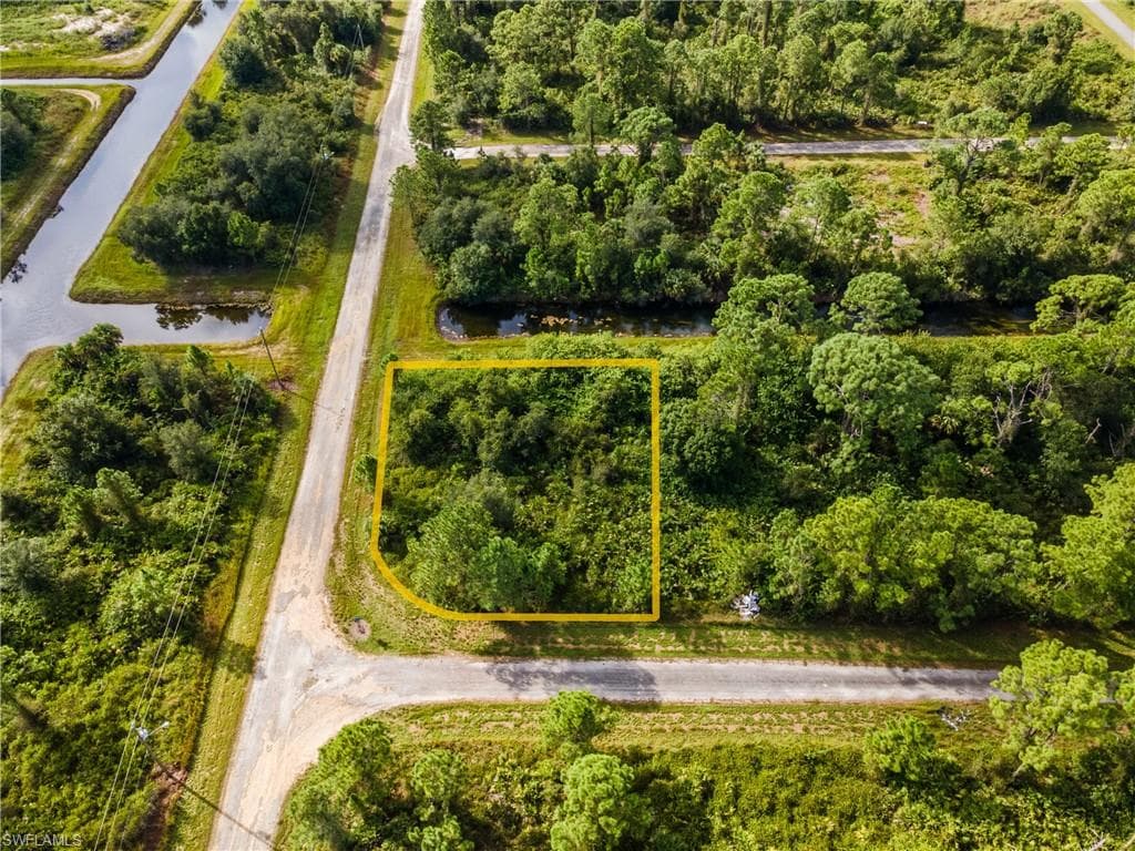 1068 Belmont ST E LEHIGH ACRES, FL 33974