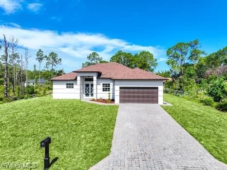 1511 Rush AVE LEHIGH ACRES, FL 33972