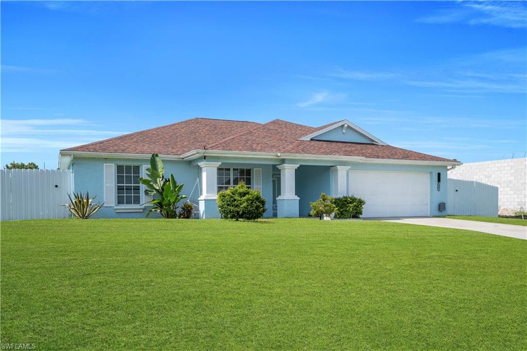 3902 3RD ST SW LEHIGH ACRES, FL 33976