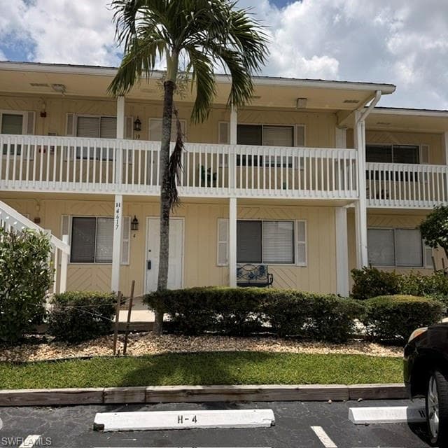 4617 Bayshore DR H4 NAPLES, FL 34112