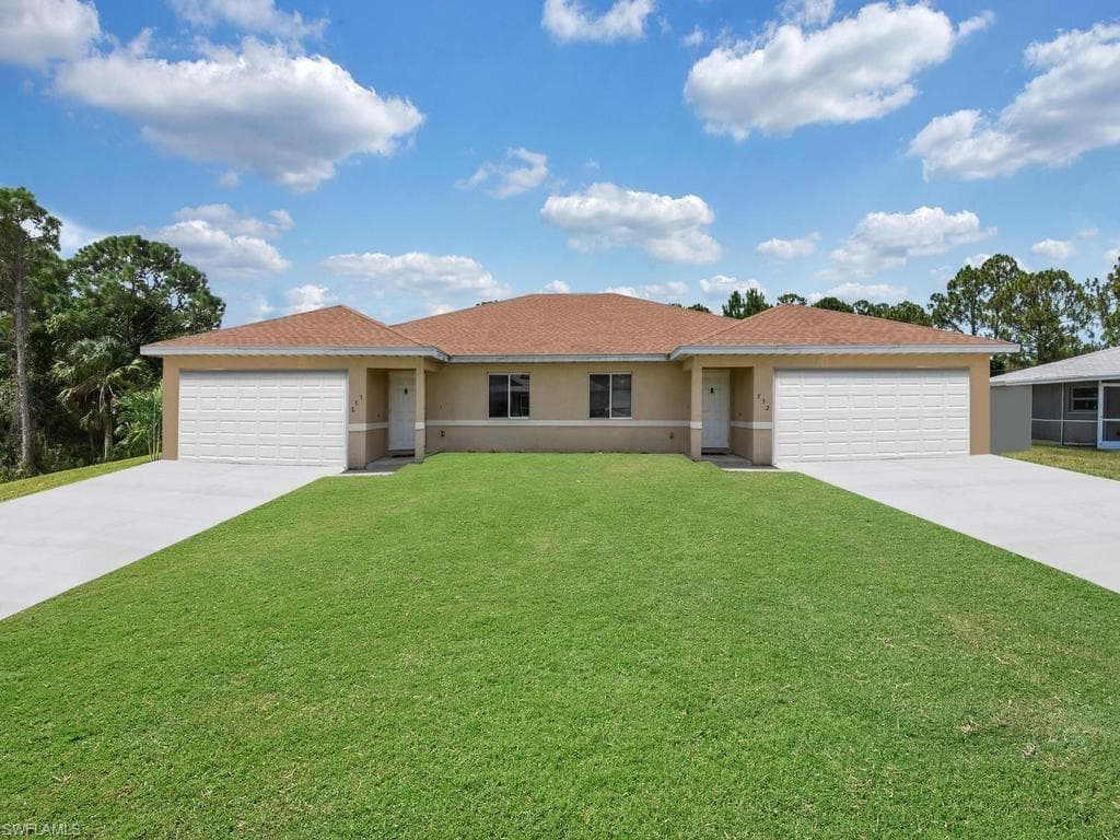 732/734 Holmes AVE LEHIGH ACRES, FL 33974