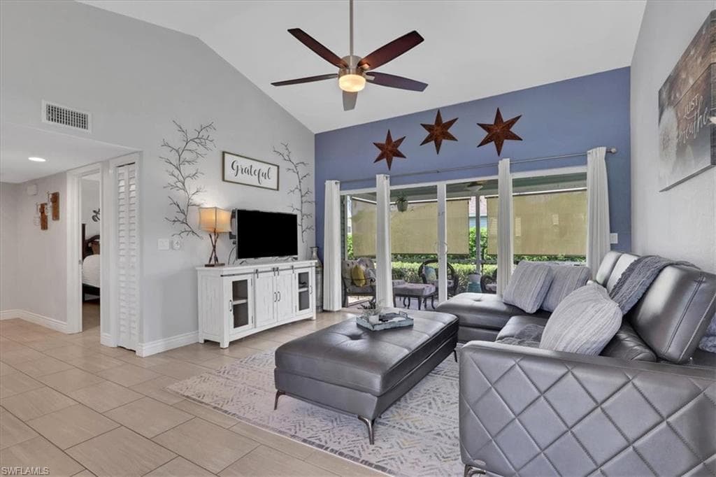 1535 Trafalgar LN A NAPLES, FL 34116