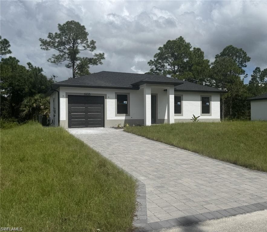 1035 Barcelona ST E LEHIGH ACRES, FL 33974