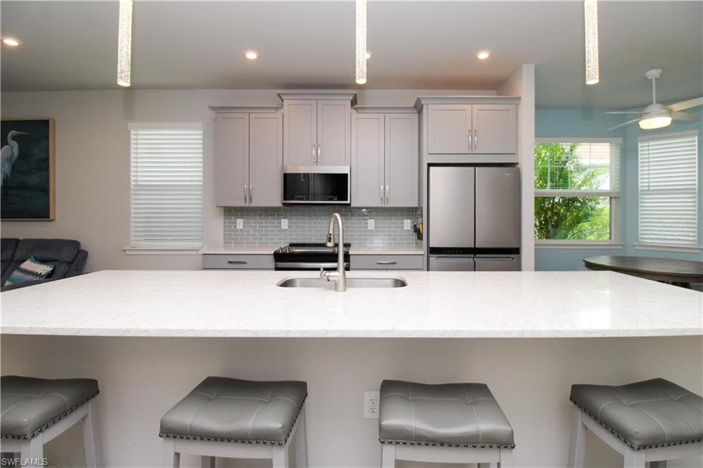 4692 Arboretum CIR 102 NAPLES, FL 34112