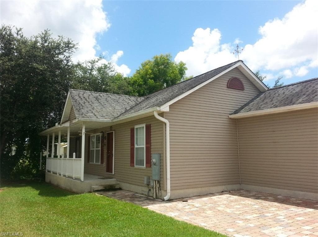 437 Leawood CIR NAPLES, FL 34104