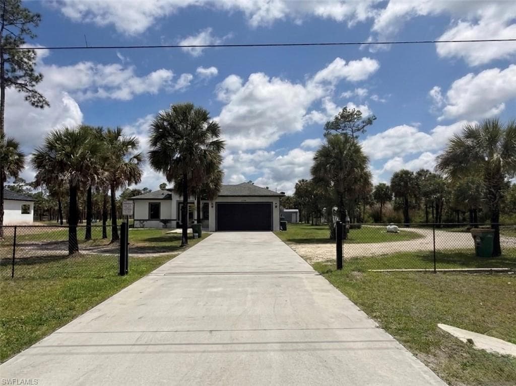 2772 38th AVE SE NAPLES, FL 34117