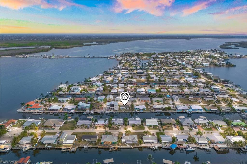 2742 Bruce ST MATLACHA, FL 33993