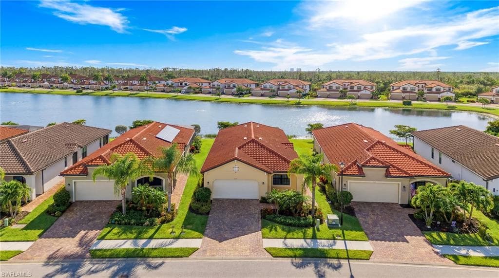 1575 Santiago CIR NAPLES, FL 34113