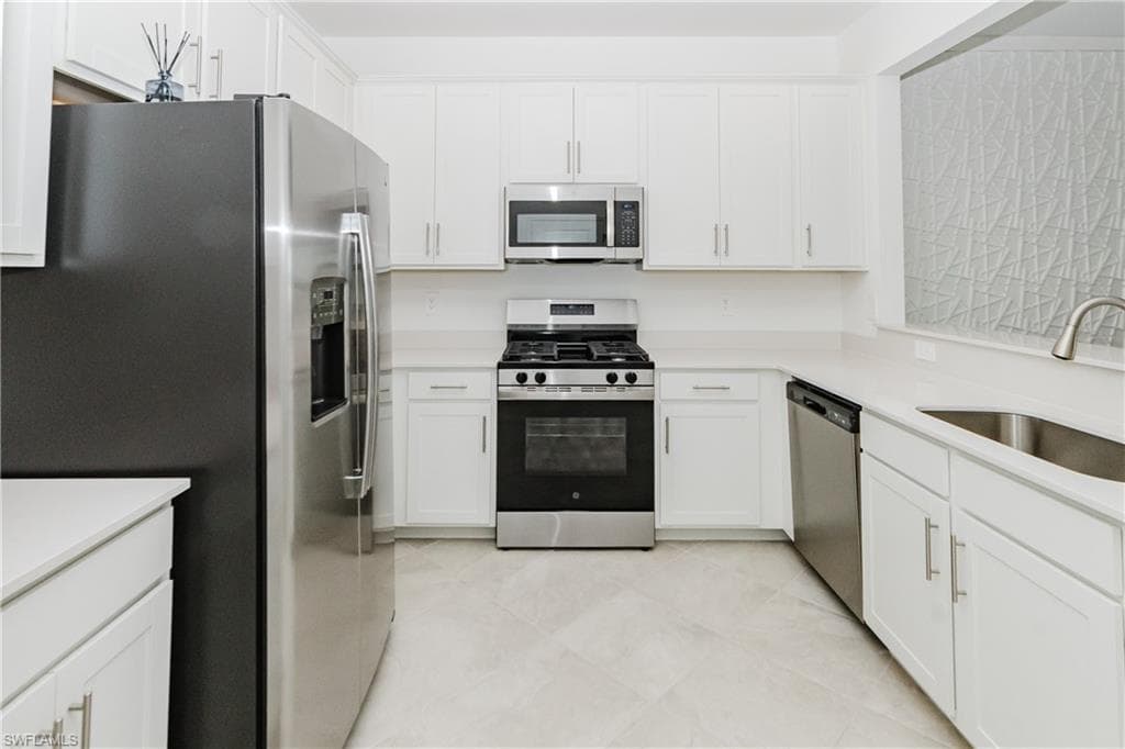 14815 WHITE PEARL RD PUNTA GORDA, FL 33982