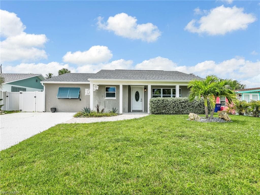 195 Hibiscus DR FORT MYERS BEACH, FL 33931