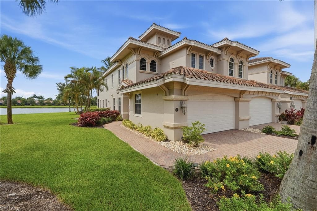 3191 Serenity CT 201 NAPLES, FL 34114