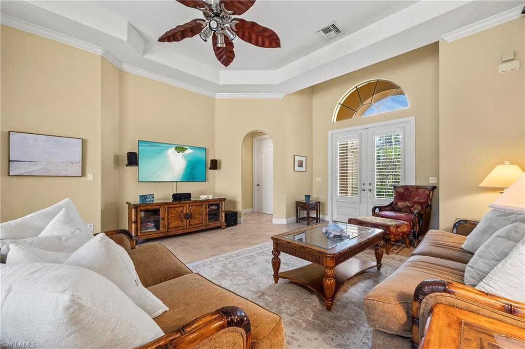 975 Tivoli CT NAPLES, FL 34104