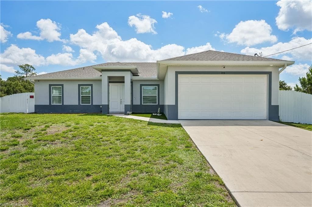 910 Richmond AVE N LEHIGH ACRES, FL 33972