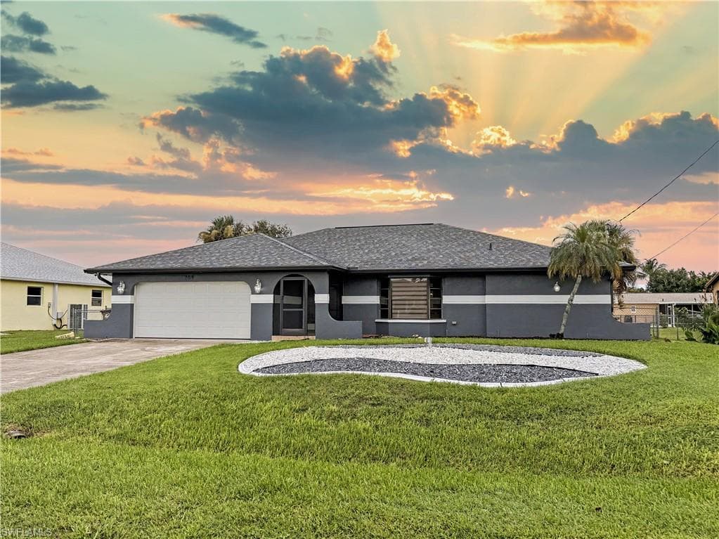 209 42nd ST CAPE CORAL, FL 33914