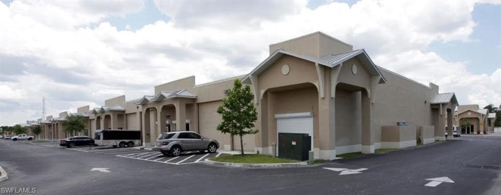 3893 Mannix DR 510 NAPLES, FL 34114