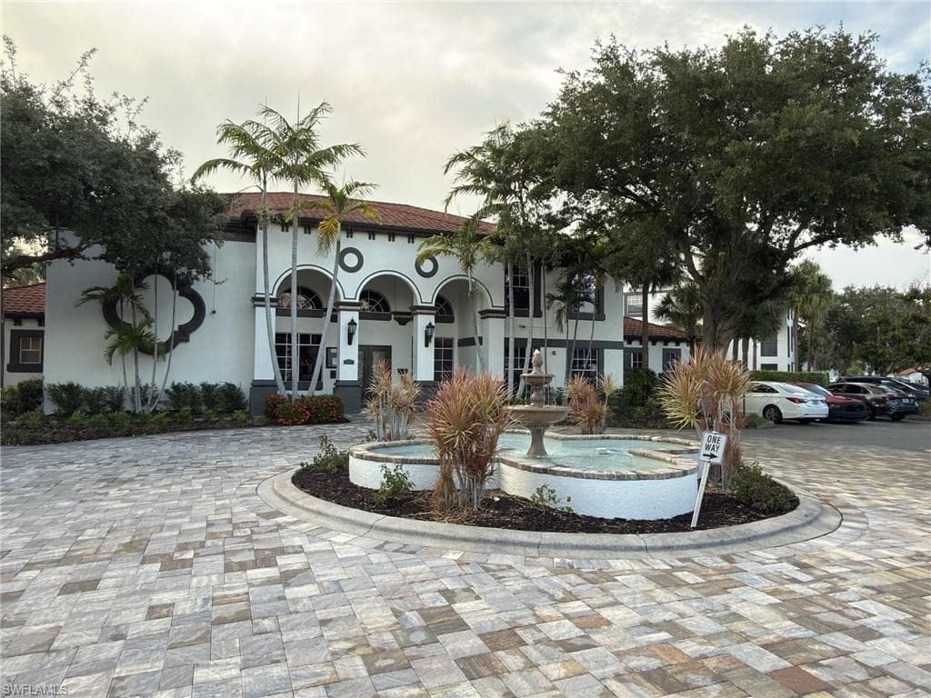 7945 Preserve CIR 523 NAPLES, FL 34119