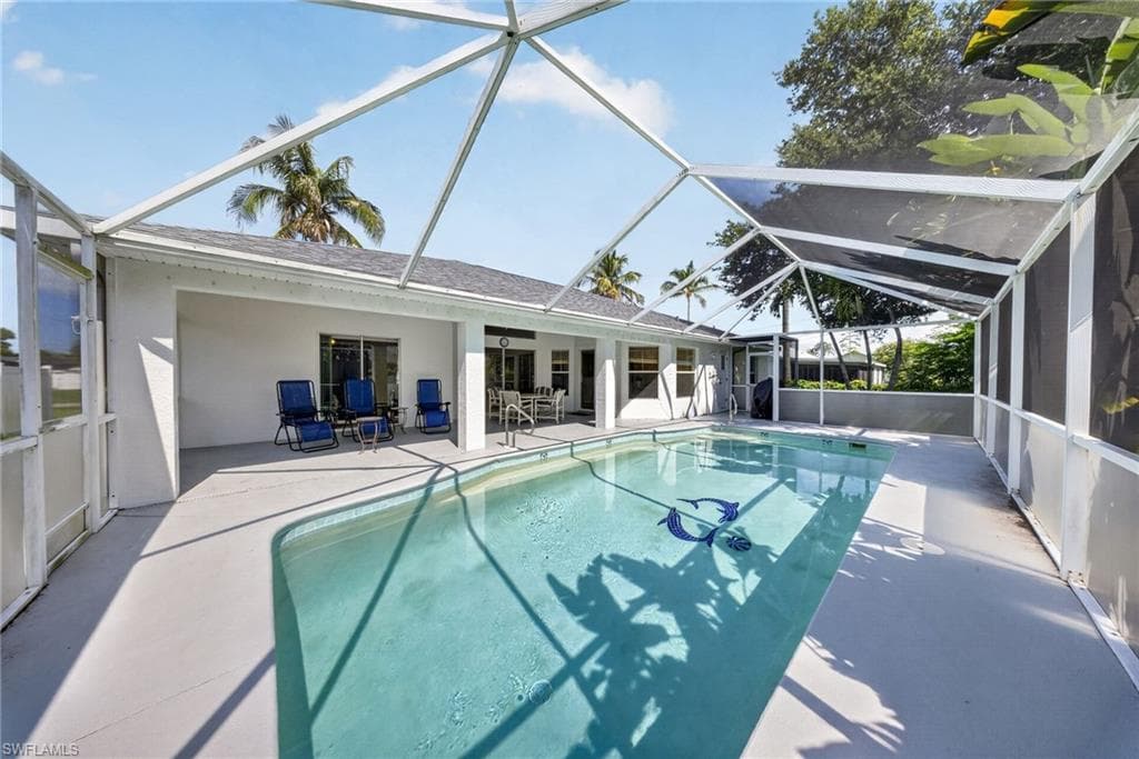 705 SW 9th AVE CAPE CORAL, FL 33991