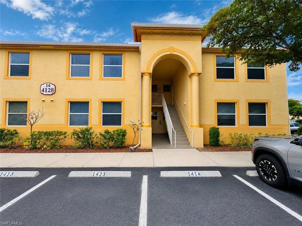 4128 Bellasol CIR 1424 FORT MYERS, FL 33916