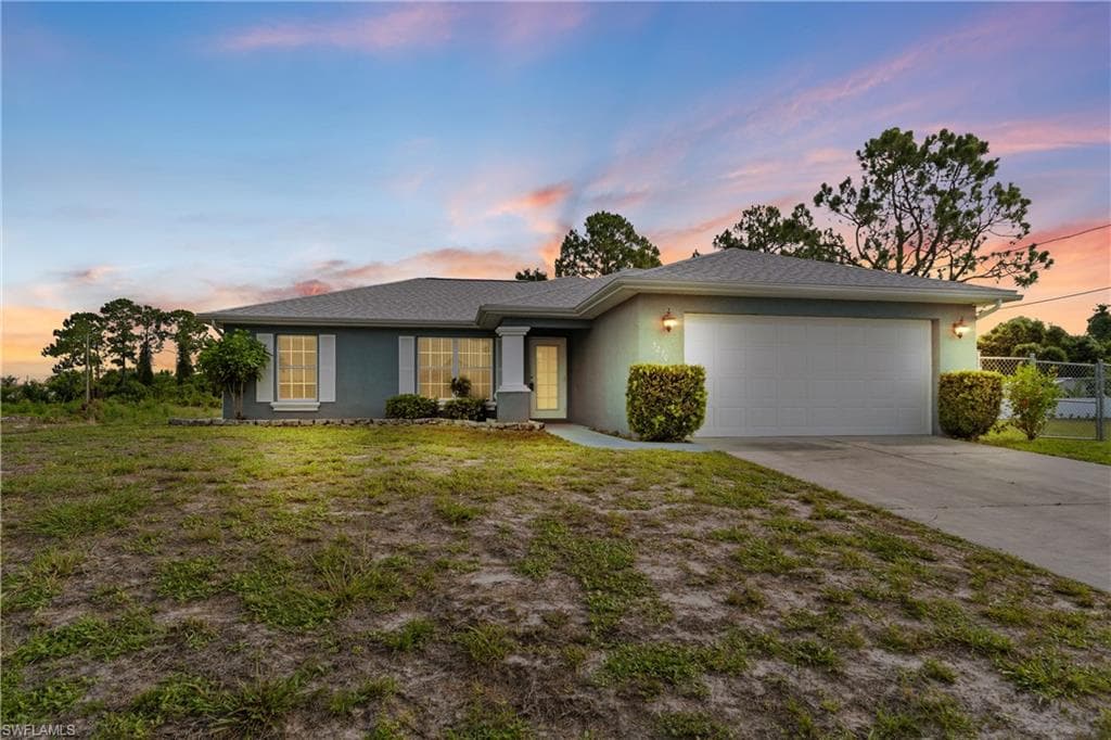 5230 5th ST W LEHIGH ACRES, FL 33971