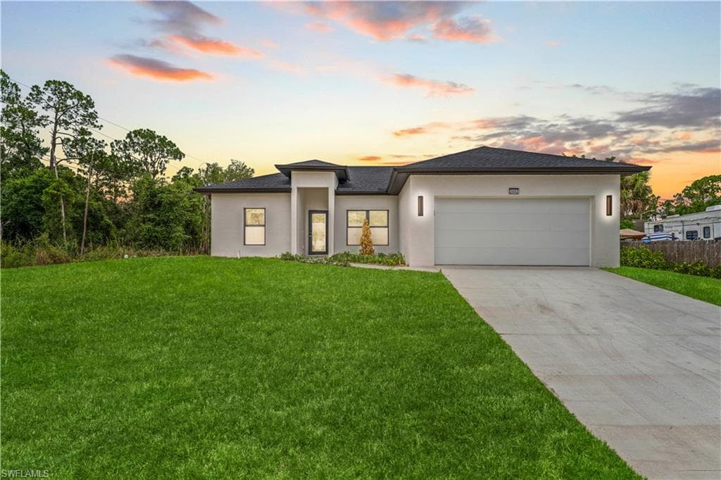 2602 E 2nd ST LEHIGH ACRES, FL 33936