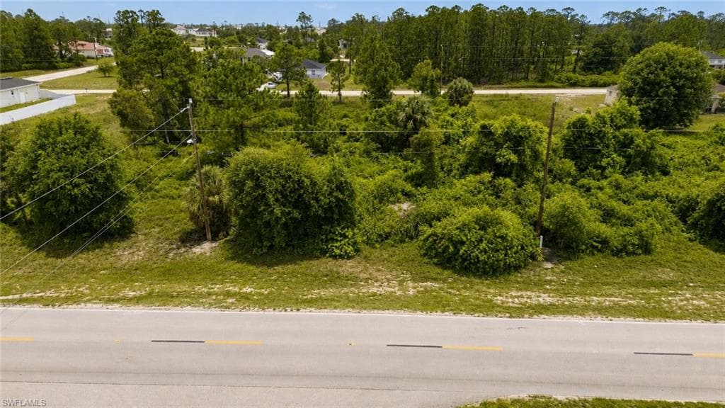 724 Jaguar BLVD LEHIGH ACRES, FL 33974