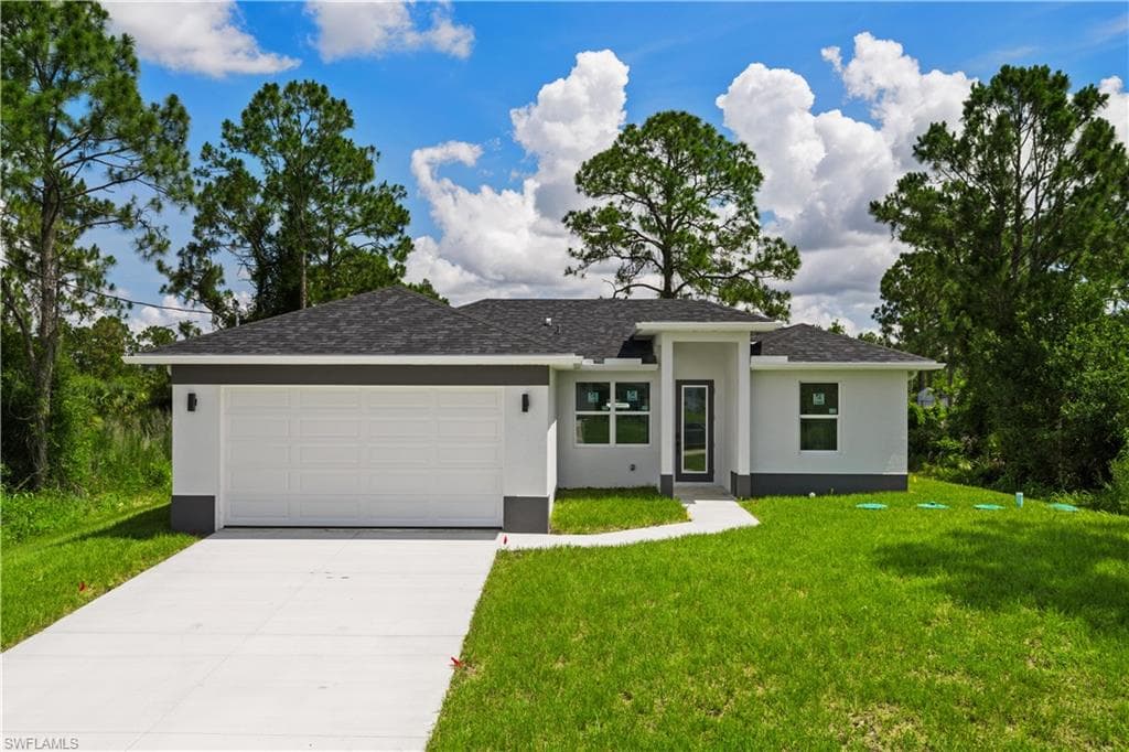 3014 38th ST W LEHIGH ACRES, FL 33971