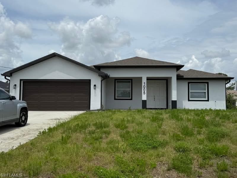 1005 Adeline AVE LEHIGH ACRES, FL 33971