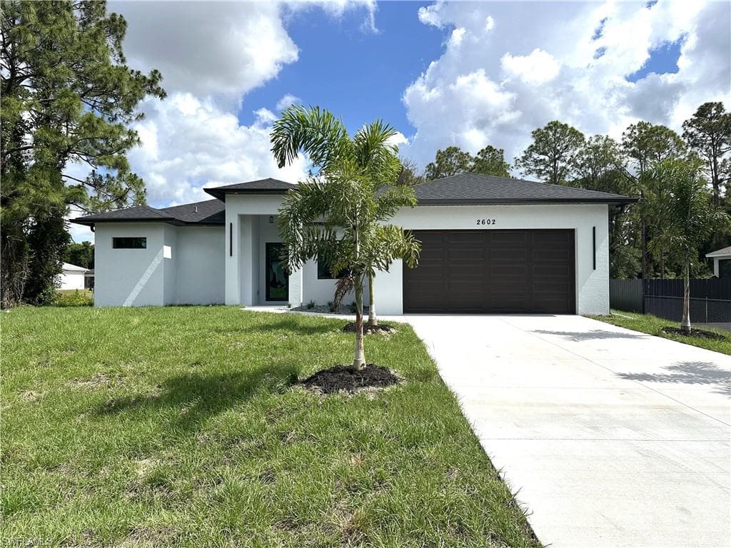 2602 34th ST W LEHIGH ACRES, FL 33971