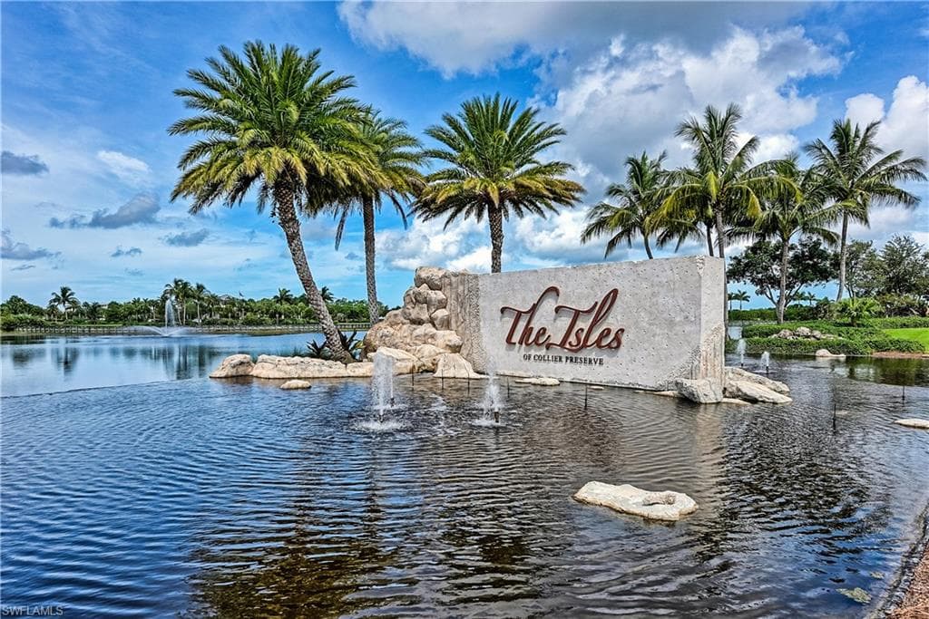 5069 Tortola CT NAPLES, FL 34113