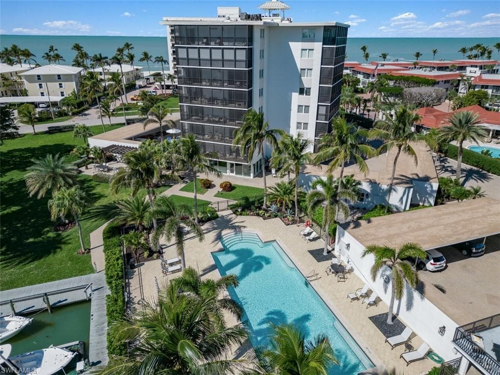 2170 Gulf Shore BLVD N 24W NAPLES, FL 34102