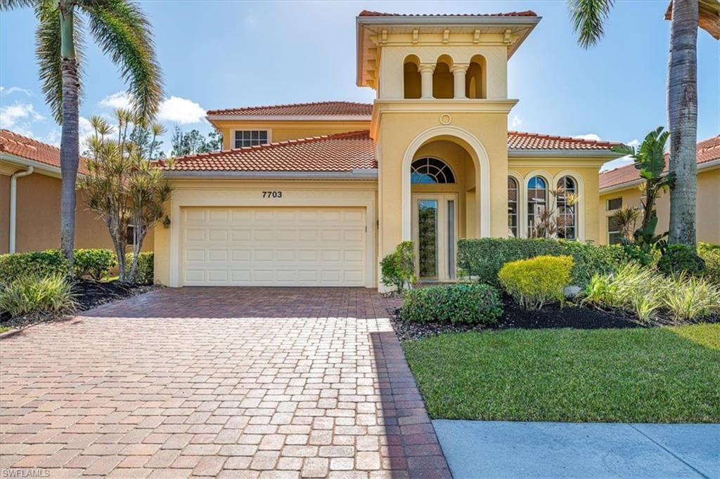 7703 Martino CIR NAPLES, FL 34112