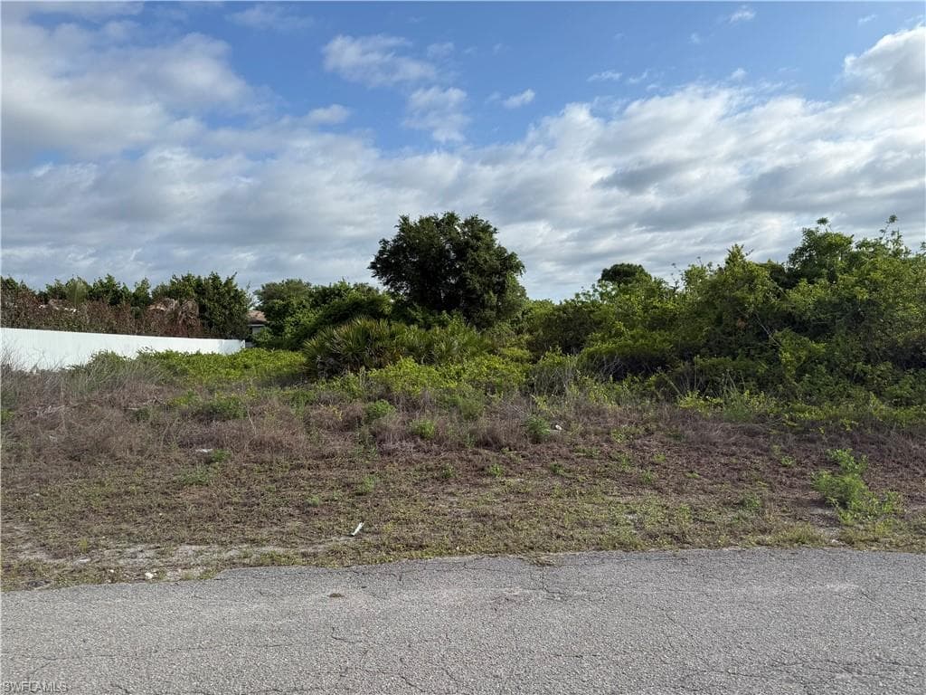 3312 2nd ST W LEHIGH ACRES, FL 33971