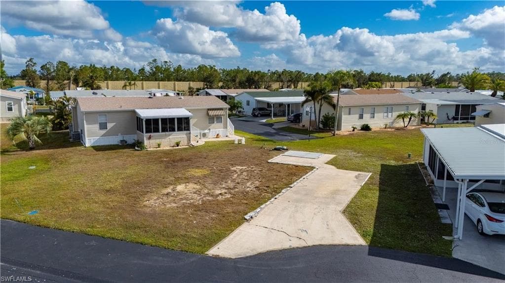 1000 Kings #400 HWY PUNTA GORDA, FL 33980