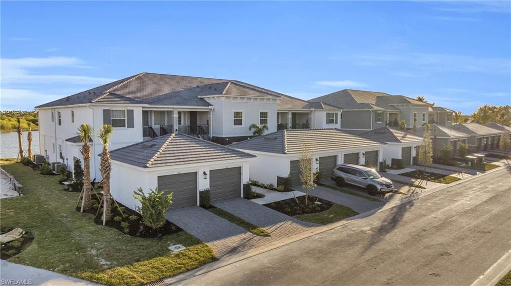 11771 Venetian Lagoon DR 103 FORT MYERS, FL 33913