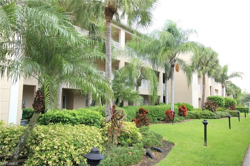 2700 Cypress Trace CIR 3134 NAPLES, FL 34119