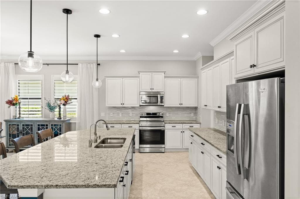 4115 Raffia DR NAPLES, FL 34119