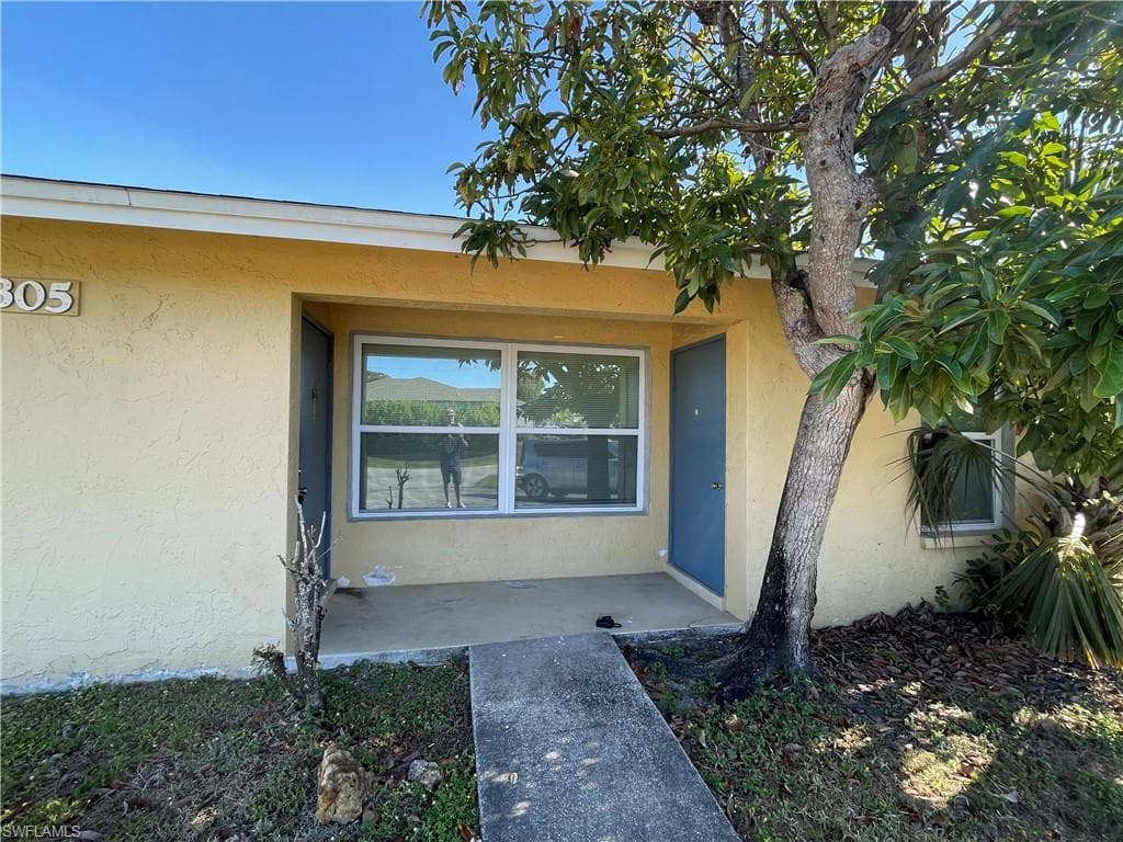 2305 SE 6th LN A CAPE CORAL, FL 33990