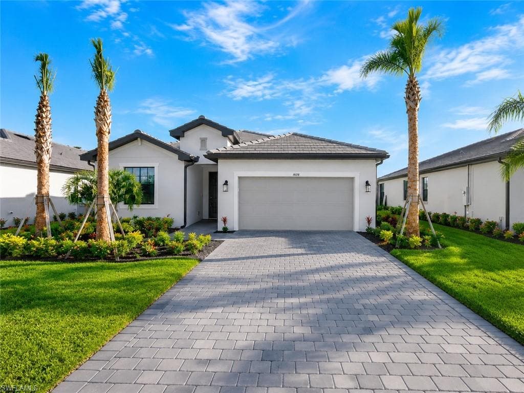 19278 Hinkley DR ESTERO, FL 33928