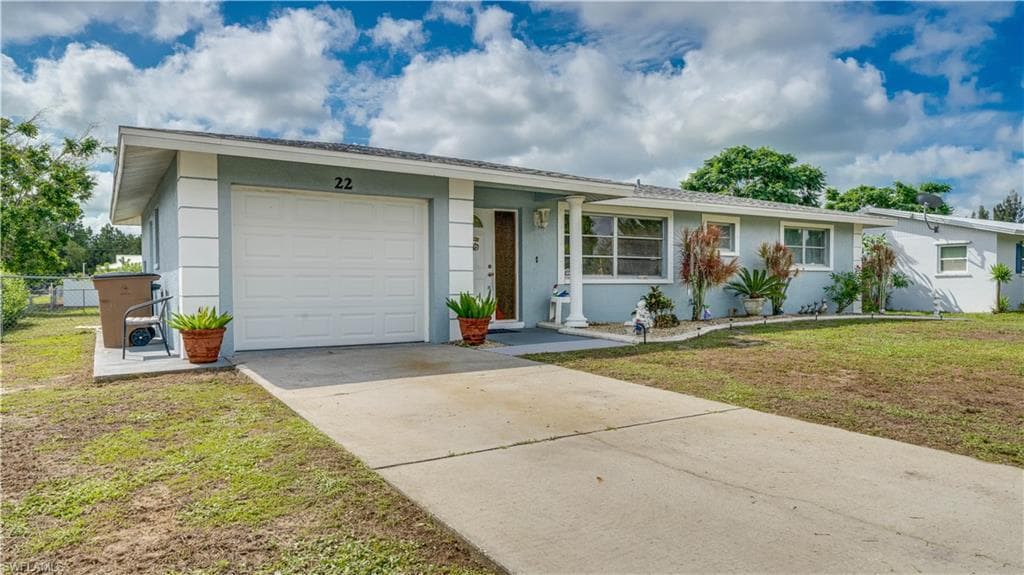 22 Colorado RD LEHIGH ACRES, FL 33936